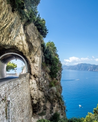 Salerno shore excursions along the Amalfi Coast