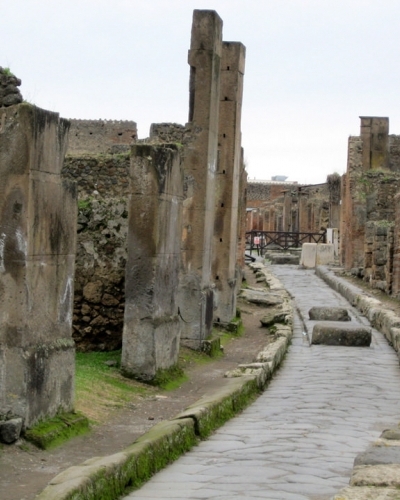 Re-live time in Ancient Pompeii